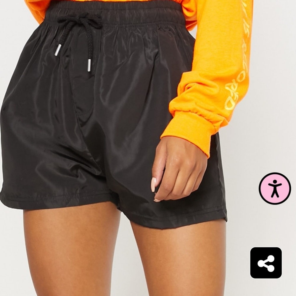 Shorts - Picture 2 of 7